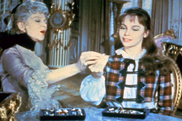 GIGI, Isabel Jeans, Leslie Caron, 1958 Courtesy Everett Collection !ACHTUNG AUFNAHMEDATUM GESCHÃ„TZT! PUBLICATIONXNOTxINxCANxCHNxFRAxITAxJPNxNORxPOLxRUSxESPxUKxUSA Copyright: xCourtesyxEverettxCollectionx MCDGIGI EC002
