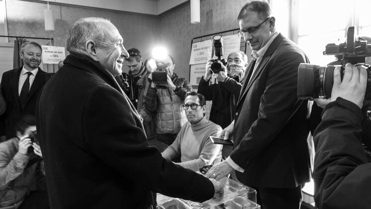 Vote Gerard Collomb, Prendre un Temps d Avance (LReM) - 1er tour des elections Lyon - Mairie du 5eme Lyon 15 03 2020 NEWS : Vote de Gerard Collomb - Elections municipales 1er tour - Lyon - 15 03 2020 SandrineThesillat Panoramic 