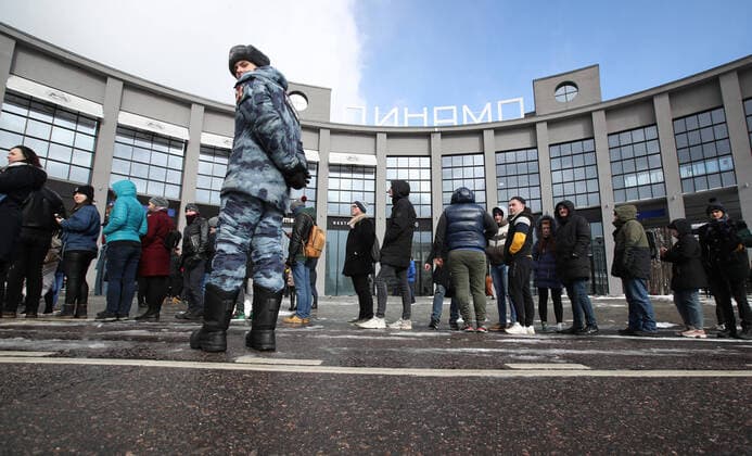 MOSCOW, RUSSIA - MARCH 15, 2020: Fans outside VTB-Arena ahead of a concert by the German-Swedish industrial metal duo Lindemann. The Lindemann duo created by Rammstein vocalist Till Lindemann and Swedish musician Peter Tagtgren, is to give a day and a night concert at the stadium following Moscow Mayor Sergei Sobyanin s decree banning public events with over 5 thousand participants in Moscow due to the coronavirus threat till April 10, 2020. Vyacheslav Prokofyev TASS  TS0D22A1