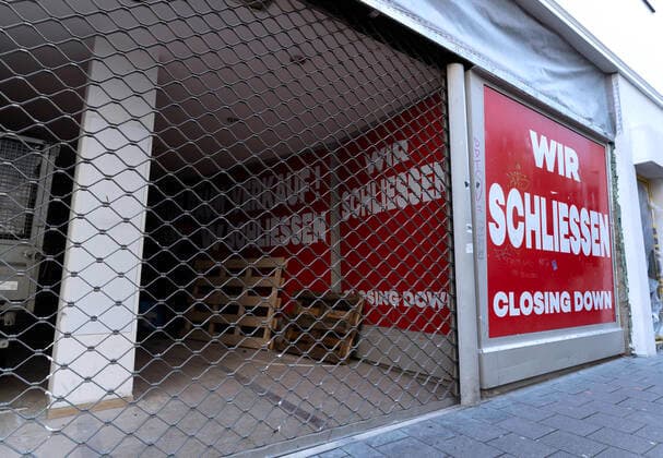 DEU , DEUTSCHLAND A shop in Bonn is closing down A shop is closing down in Bonn , 12 03 2020 DEU , GERMANY A shop is closing down in Bonn , 12 03 2020