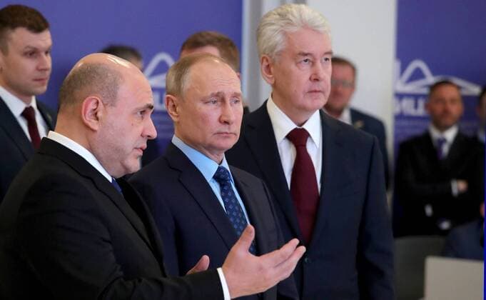 March 17, 2020. - Russia, Moscow. - Russian Prime Minister Mikhail Mishustin, President Vladimir Putin and Moscow Mayor Sergey Sobyanin (from L to R) visit the Moscow coronavirus crisis centre. KremlinxPool