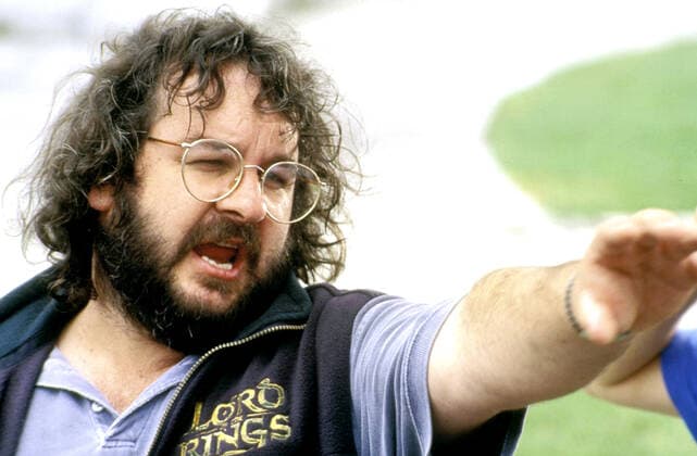 THE LORD OF THE RINGS: THE RETURN OF THE KING, Director Peter Jackson on the set, 2003, (c) New Line courtesy Everett Collection New Line Cinema Courtesy Everett Collection !ACHTUNG AUFNAHMEDATUM GESCHÃ„TZT! PUBLICATIONXNOTxINxCANxCHNxFRAxITAxJPNxNORxPOLxRUSxESPxUKxUSA Copyright: xNewxLinexCinema CourtesyxEverettxCollectionx MCDLOOF EC115