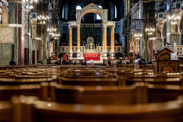 March 18, 2020, London, England, United Kingdom: Worshippers visit Westminster Cathedral in Central London, Britain, 18 March 2020. The British government announced curbs on social gatherings leading to the Catholic Church and Church of England to suspend services, as part of measures to stem the spread of the coronavirus Covid-19 pandemic. London United Kingdom - ZUMAx02_ 20200318_zaf_x02_053 Copyright: xVudixXhymshitix