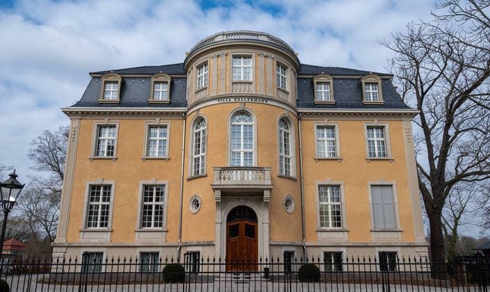 Potsdam State Capital Brandenburg 19 03 2020 VILLA KELLERMANN Mangerstraße 34, 14467 Potsdam Günther JAUCH and the Berlin star cook Tim RAUE opened the Villa Kellermann at the Heiligen See in Potsdam