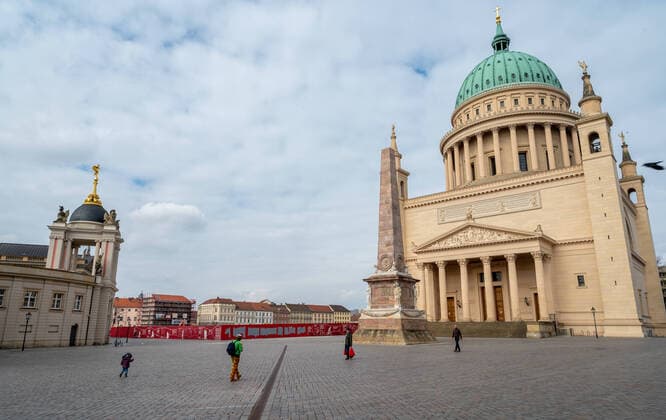 Potsdam State Capital Brandenburg 19 03 2020 OLD MARKET with NICOLAIKIRCHE and LANDTAG left The citizens are asked to stay at home as a PREVENTIVE MEASURE to contain the CORONAVIRUS COVID 19 infections Around noon where many tourists and inhabitants of the city usually stay