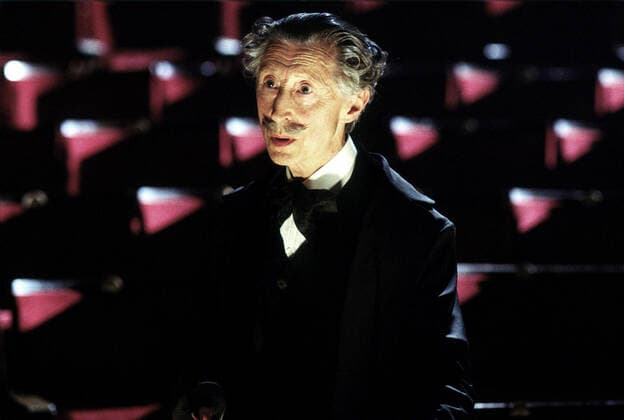 THE PHANTOM OF THE OPERA, Murray Melvin, 2004, (c) Warner Brothers courtesy Everett Collection Warner Bros Courtesy Everett Collection !ACHTUNG AUFNAHMEDATUM GESCHÃ„TZT! PUBLICATIONXNOTxINxCANxCHNxFRAxITAxJPNxNORxPOLxRUSxESPxUKxUSA Copyright: xWarnerxBros CourtesyxEverettxCollectionx MCDPHOF EC053