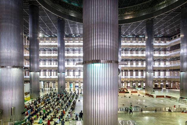 March 20, 2020, Ceintral Jakarta, Jakarta, Indonesia: Jakarta, Indonesia, 20 March 2020 : Condition at Istiqlal Mosque the biggest mosque in south east asia as there is no friday pray, changing to only zuhur pray without so many people attend. Indonesia Ulama Councill declared an emergency situation due to corona virus spreading, for two weeks friday pray at mosque cancelled in all over Indonesia. Ceintral Jakarta Indonesia - ZUMAh128 20200320_zap_h128_010 Copyright: xDonalxHusnix