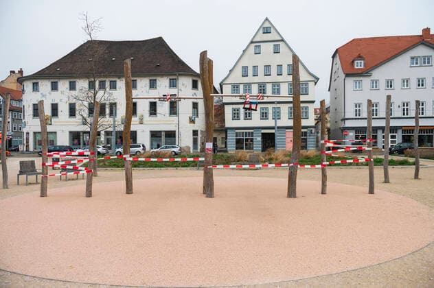 COVID 19 LIFE IN ERFURT 20 03 2020 Erfurt The playground at Hirschgarten in Erfurter is closed on 20 March 2020