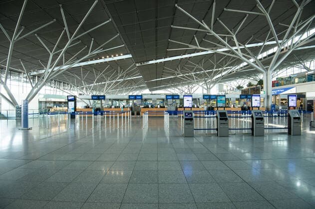 Coronavirus COVID 19 Stuttgart Airport and Messe Stuttgart under the influence of the pandemic The grounds and terminals are also referred to Very few flights arrive in Stuttgart at Stuttgart Mitte Baden Württemberg Germany Copyright: xLeif-HendrikxPiechowskix