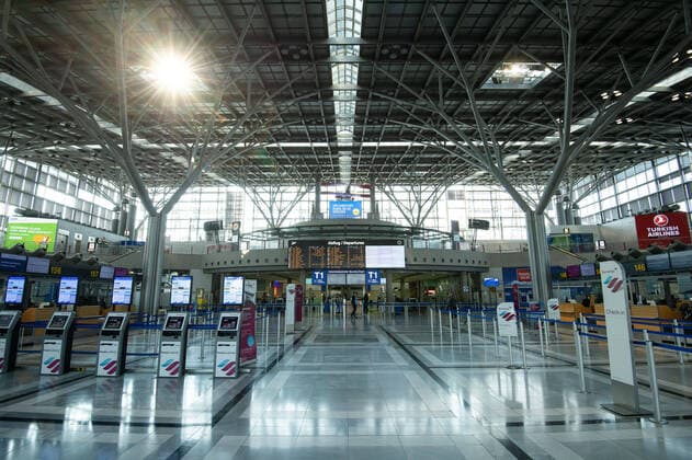 Coronavirus COVID 19 Stuttgart Airport and Messe Stuttgart under the influence of the pandemic The grounds and terminals are also referred to Very few flights arrive in Stuttgart at Stuttgart Mitte Baden Württemberg Germany Copyright: xLeif-HendrikxPiechowskix