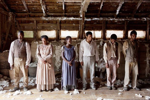 OSCARS: Beste Nebendarstellerin, PreistrÃ¤gerinnen 2011-2020 12 YEARS A SLAVE, Lupita Nyong o (blue dress), Chiwetel Ejiofor (right of center), 2013. ph: Francois Duhamel TM and Copyright Fox Searchlight Pictures. All rights reserved. courtesy Everett Collection Fox Searchlight Courtesy Everett Collection !ACHTUNG AUFNAHMEDATUM GESCHÃ„TZT! PUBLICATIONXNOTxINxCANxCHNxFRAxITAxJPNxNORxPOLxRUSxESPxUKxUSA Copyright: xFoxxSearchlight CourtesyxEverettxCollectionx MCDTWYE FS029