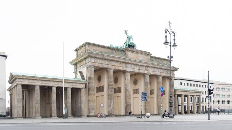 Berlin GER, Berlin, forecourt Brandenburg Gate, 20 03 2020 forecourt at Brandenburg Gate, Copyright: xUwexKoch Eibner-Pressefotox EP_UKH