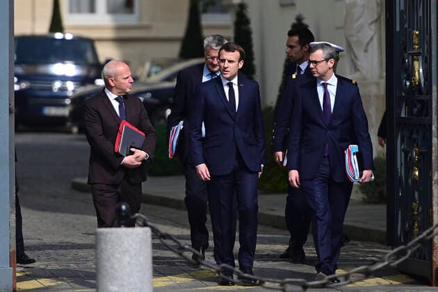 Emmanuel Macron - president de la Republique Alexis Kohler - secretaire general de l Elysee NEWS : Conseil de Defense et de securite Nationale - 20 03 2020 JBAutissier Panoramic 