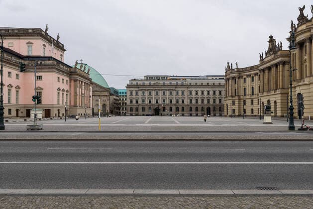 The Bebelplatz at the time of Covid 19 The Berlin Bebelplatz, where otherwise hundreds of passers-by are on the move at this time of year, hardly visited The coronavirus and the associated infection protection measures ensure that places that are otherwise so heavily frequented appear to be extinct , Berlin Berlin Deutschland Mitte