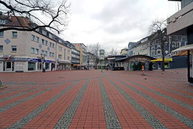 Fear of the coronavirus Hardly anyone is out and about on the streets and squares of the city of Essen, which are otherwise very busy at weekends, since the outbreak of the coronavirus and the call to stay home Essen North Rhine-Westphalia Germany Steele
