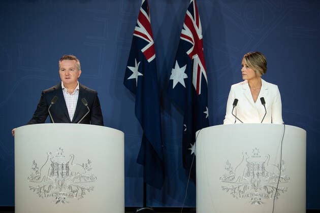 LABOR CORONAVIRUS PRESSER, Shadow Minister for Health Chris Bowen and Deputy Labor Leader in the Senate Kristina Keneally speaking at a media conference in Sydney, Saturday, March 21, 2020. ( NO ARCHIVING, EDITORIAL USE ONLY, NO USE IN BOOKS WITHOUT CONSENT SYDNEY NSW AUSTRALIA  Copyright: xJAMESxGOURLEYx 20200321001458531474