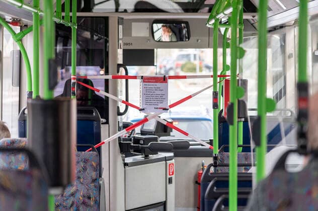 Blocked driver area in a bus Measures due to corona virus Nuremberg, 20 03 2120 Foto:xD.xAnoraganingrumx xFuturexImage
