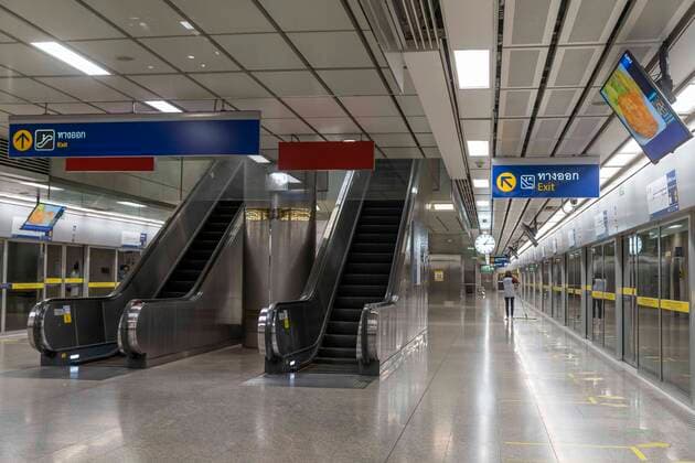 March 21, 2020, Bangkok, Bangkok, Thailand: The normally busy Sun Siritkit MRT subway station is practically empty, as citizen s of Thailand s capital Bangkok slowly begin to self isolate on the suggestion of the nation s leaders. The number of confirmed cases of Covid-19 jumped to 411 from 322 overnight, the largest daily increase seen in the country since the start of the outbreak. Bangkok Thailand - ZUMAt128 20200321_zap_t128_005 Copyright: xAdryelxTalamantesx