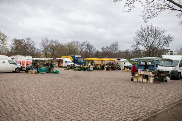 Day 1 after issue of the municipal general ruling with initial restrictions Market at Alaunpark early in the morning 21 03 2020, Dresden, Germany, Äußere Neustadt, Dresden