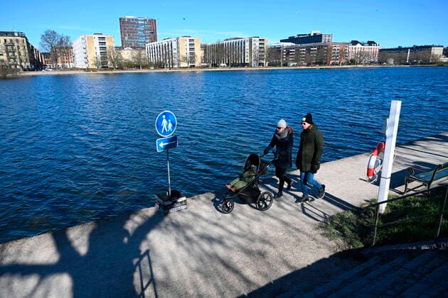 Unification of the Seas in Copenhagen, Saturday, March 21, 2020 Signage at the Seas in Copenhagen shows uniformity for walking in the streets,  Copyright: PhilipxDavalix cop107 spdk20200321-100700-L