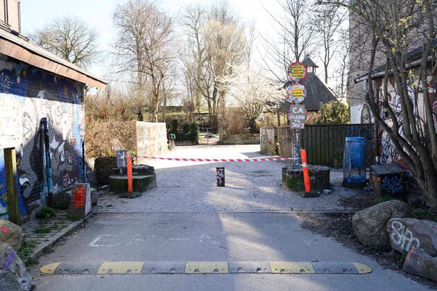 Christiania closes, Saturday March 21, 2020 Too many guests in recent days have allowed the refuge Christiania to close visitors from Saturday at 12 oclock for the danger of infection with coronavirus, Copenhagen Denmark,  Copyright: PhilipxDavali PhilipxDavalix spdk20200321-133018-L