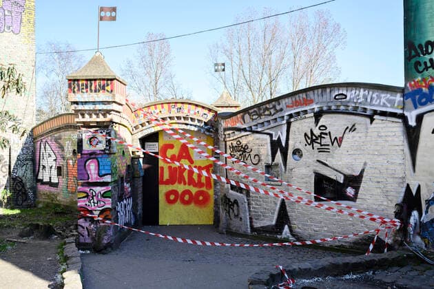 Christiania closes, Saturday March 21, 2020 Too many guests in recent days have allowed the refuge Christiania to close visitors from Saturday at 12 oclock for the danger of infection with coronavirus, Copenhagen Denmark,  Copyright: PhilipxDavali PhilipxDavalix spdk20200321-133034-L