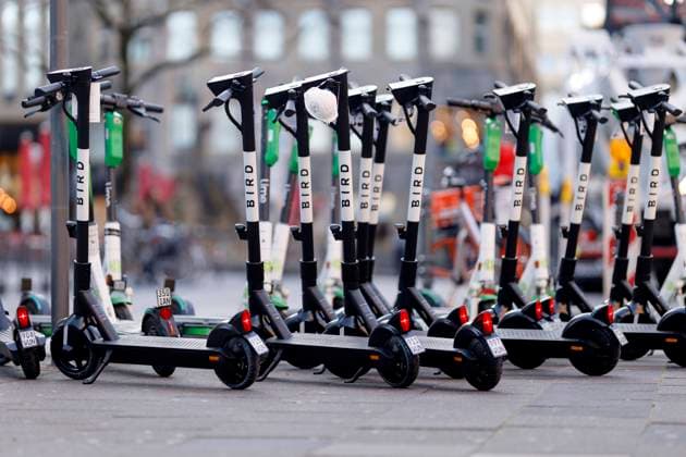 Bird scooters stand unused during the Corona crisis in the City of Cologne Cologne, 21 03 2020 Foto:xC.xHardtx xFuturexImage