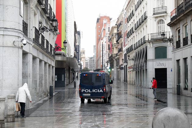 March 21, 2020, Madrid, MADRID, SPAIN: Illustration, a Police car is seen at Puerta del Sol square during the sixth day after the Government declared the state of alarm in Spain and recommended people to stay at home to fight coronavirus COVID-19 on March 21, 2020 in Madrid, Spain Madrid SPAIN - ZUMAa181 20200321_zaa_a181_025 Copyright: xOscarxJ.xBarrosox