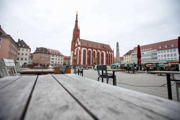 Wuerzburg, City, 21 03 2020, Coronavirus, disaster in Bavaria, exit restrictions Picture On popular places in Wuerzburg, are no longer persons, The citizens adhere to the provisional exit restrictions of the Bavarian State Ministry of Health and Care Copyright: HMBxMedia xHeikoxBecker