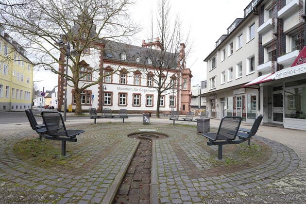 Coronavirus fear, effects because of the coronavirus Covid 19, another curfew comes in NRW the city center of Siegen almost empty, Poststrasse downtown on 21 03 2020 in Siegen Germany