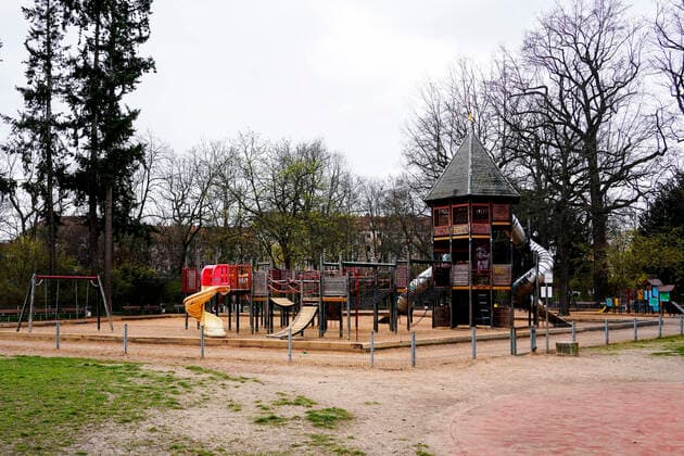 Corona Virus Pandemic, bfischu, HMB Media Schumacher, 21 03 20, Nuremberg, Germany Nuremberg City Park, Playground Copyright: HMBxMedia Schumacher