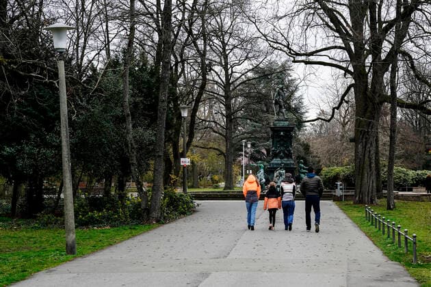 Corona Virus Pandemic, bfischu, HMB Media Schumacher, 21 03 20, Nuremberg, Germany City Park Nuremberg, pedestrian Copyright: HMBxMedia Schumacher