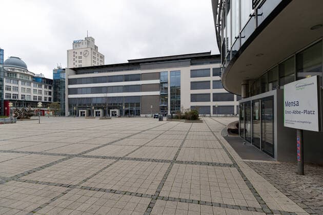 Corona crisis in Jena Ban on entering the campus ensures empty university Campus Jena Zentrum Thüringen Germany xRMx