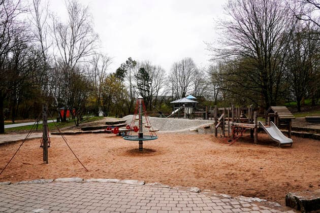 Corona Virus Pandemic, bfischu, HMB Media Schumacher, 21 03 20, Nuremberg, Germany Volkspark Marienberg, playground closed Copyright: HMBxMedia Schumacher