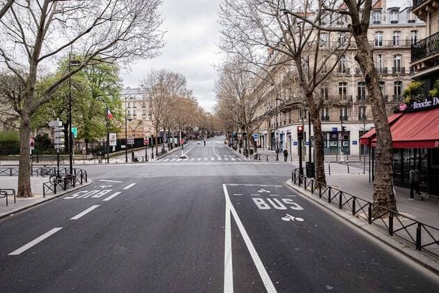 Atmosphere in the streets of Paris during the head of state ordered people to stay home to stop the spread of Covid-19, in the center of Paris, at the touristic dicstrict Saint Michel, on March 21, 2020.  Copyright: xChristophexMorinx