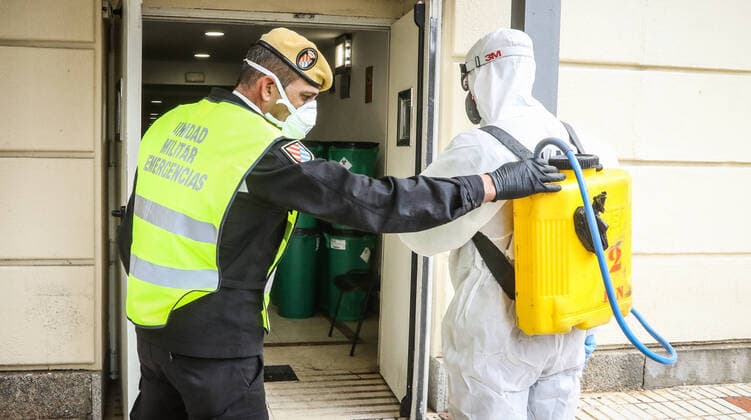 March 21, 2020: 21 March 2020 (Malaga) La Ume ,a Spanish military unit is in the midst of disinfecting hospitals. Today the Regional University Hospital of Malaga. - ZUMAc161 20200321_zap_c161_004 Copyright: xLorenzoxCarnerox