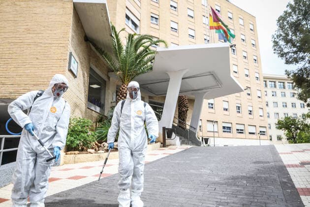 March 21, 2020: 21 March 2020 (Malaga) La Ume ,a Spanish military unit is in the midst of disinfecting hospitals. Today the Regional University Hospital of Malaga. - ZUMAc161 20200321_zap_c161_040 Copyright: xLorenzoxCarnerox