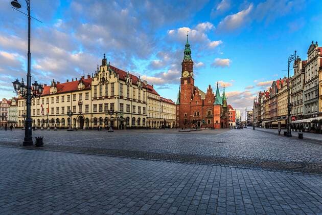 March 21, 2020, Wroclaw, Poland: Mar 21st, 2020 Wroclaw, Poland. Empty city center after restrictions and quarantine in Poland in connection with the COVID-19 virus outbreak Wroclaw Poland - ZUMAk137 20200321_zap_k137_002 Copyright: xKrzysztofxKaniewskix