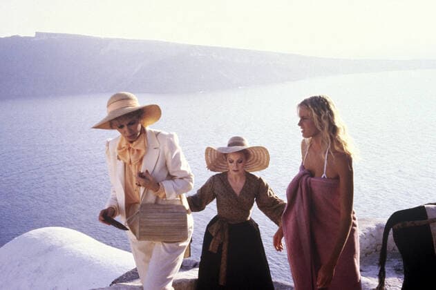 SUMMER LOVERS, Barbara Rush, Carole Cook, Daryl Hannah, 1982, (c) Orion courtesy Everett Collection Orion Pictures Corp Courtesy Everett Collection !ACHTUNG AUFNAHMEDATUM GESCHÃ„TZT! PUBLICATIONXNOTxINxCANxCHNxFRAxITAxJPNxNORxPOLxRUSxESPxUKxUSA Copyright: xOrionxPicturesxCorp CourtesyxEverettxCollectionx MCDSULO EC009