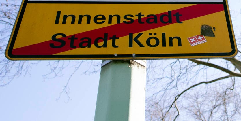 Corona Cologne Germany 22 03 2020 Sign Severinsbrücke