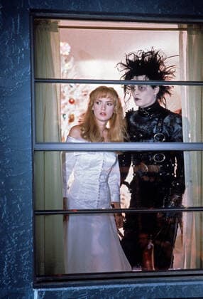 EDWARD SCISSORHANDS, Winona Ryder, Johnny Depp, 1990, TM and Copyright 20th Century Fox Film Corp. All rights reserved. !ACHTUNG AUFNAHMEDATUM GESCHÃ„TZT! PUBLICATIONXNOTxINxCANxCHNxFRAxITAxJPNxNORxPOLxRUSxESPxUKxUSA Copyright: x20thCentFox CourtesyxEverettxCollectionx MSDEDSC FE001