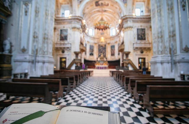 Bergamo Coronavirus - new government squeeze on contagion security provisions; Sunday in Bergamo. the Cathedral of Bergamo (Foto & xa9;Sergio Agazzi Fotogramma, Bergamo - 2020-03-22) p.s. la foto e utilizzabile nel rispetto del contesto in cui e stata scattata, e senza intento diffamatorio del decoro delle persone rappresentate  Copyright: xFotox& xa9;SergioxAgazzix xFOTOGRAMMAx