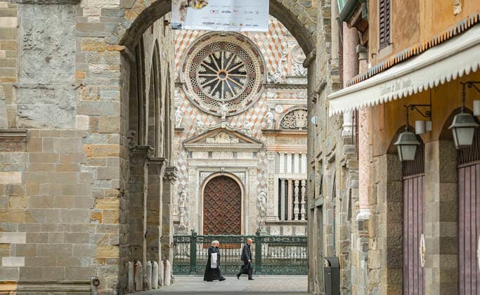 Bergamo Coronavirus - new government squeeze on contagion security provisions; Sunday in Bergamo. Bishop Beschi returns to the Curia after celebrating mass live in the Duomo (Foto & xa9;Sergio Agazzi Fotogramma, Bergamo - 2020-03-22) p.s. la foto e utilizzabile nel rispetto del contesto in cui e stata scattata, e senza intento diffamatorio del decoro delle persone rappresentate  Copyright: xFotox& xa9;SergioxAgazzix xFOTOGRAMMAx