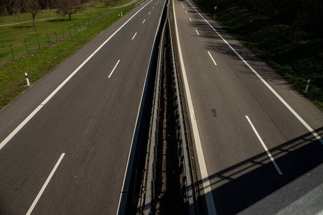 Coronavirus COVID 19 Empty federal highway 27 during the corona crisis Stuttgart Mitte Baden Württemberg Germany Copyright: xLeif-HendrikxPiechowskix