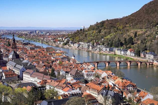 In Baden Württemberg a curfew is being discussed to contain the spread of the coronavirus in the population, the photo shows Heidelberg from above, Heidelberg city center, Heiliggeistkirche, Alte Brücke, Neckar, panorama, tourism, travel, regulation, restriction of leisure, corona, city, cityscape, symbol photo, symbol image, symbol, old town, 22 03 2020, Heidelberg Germany , news, feature, coro xozx