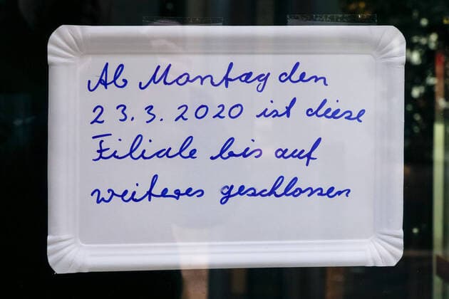 To contain the coronavirus, store closures have been ordered and curfews are being discussed, the photo shows a sign at a store, store with the inscription From Monday this store will be closed until further notice, 22 03 2020, Bremen Germany , News, Feature, Coronavirus Bremen xobx
