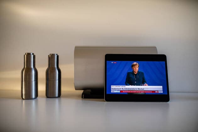 Corona Crisis The Corona Crisis Statement by Chancellor Angela Merkel on curfew Symbolic picture, symbolic photo of the school on 22 March 2020 in Dessau, Saxony Anhalt, Germany
