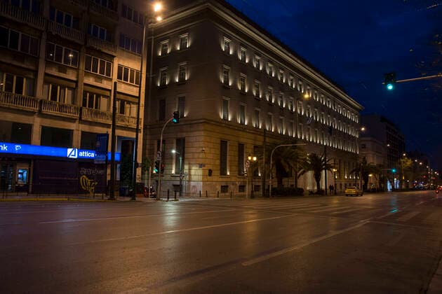 March 22, 2020, Athens, Greece: Athens city center looks like a ghost town with only a few vehicles and passers-by in the streets. The Greek government announced a nationwide lockdown in order to limit transmission of the corona virus of which the total number of confirmed cases currently stand at 624 while testing is limited to people requiring hospitalization. Athens Greece - ZUMAg221 20200322_zap_g221_002 Copyright: xNikolasxGeorgioux