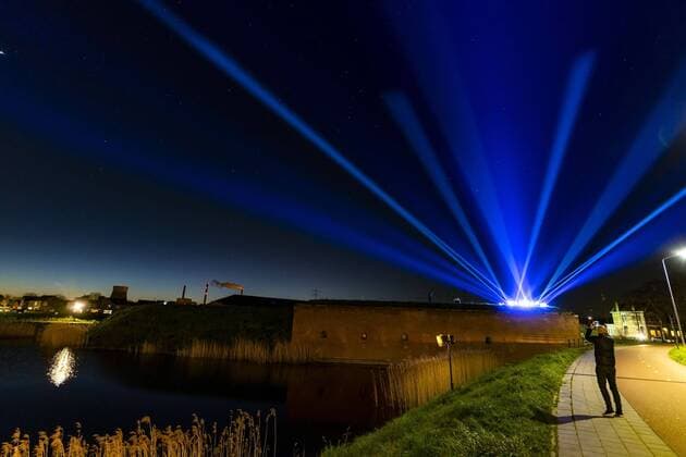 RAAMSDONKSVEER, , 22-03-2020, dutchnews, , Light the Sky for corona Light the Sky for corona  x7562137x Copyright: