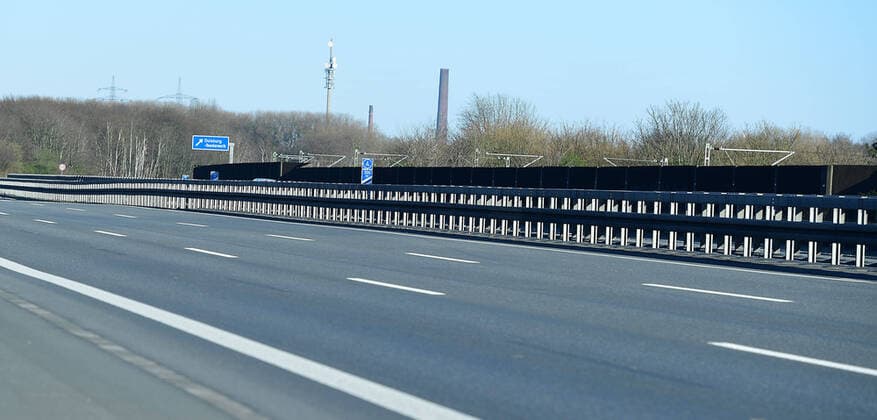 Coronavirus Empty motorway on 22 03 2020 in Duisburg There are almost no cars on the A42 motorway in Duisburg on 22 03 2020 In the afternoon, the Minister Presidents of the Länder and the Chancellor discuss further restrictions on peoples movement due to the corona crisis xRx